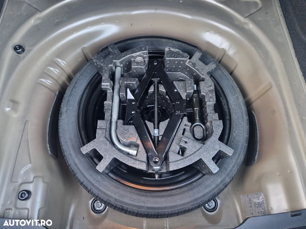 Volkswagen Passat 2.0 TDI DSG Highline - 18