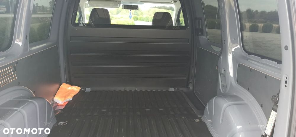 Volkswagen Caddy - 22