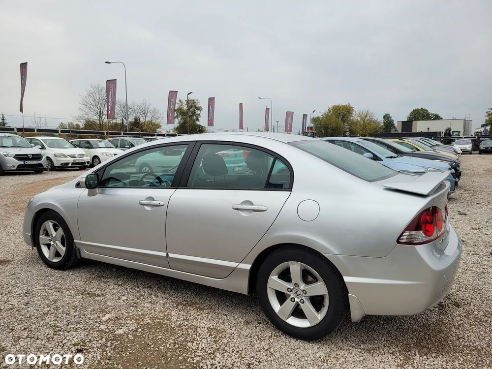 Honda Civic 2008 photo 3