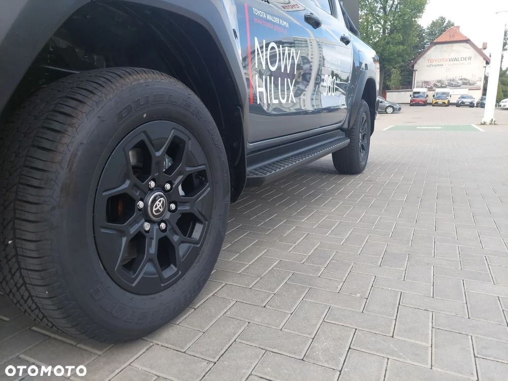 Toyota Hilux 2.8 D-4D mHEV Double Cab Invincible 4x4 - 31