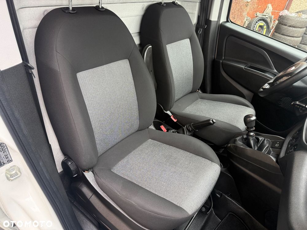 Fiat DOBLO - 16