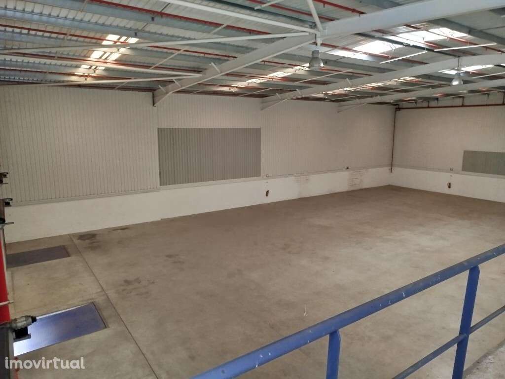 Armazém para arrendar em Benavente - Grande imagem: 4/15