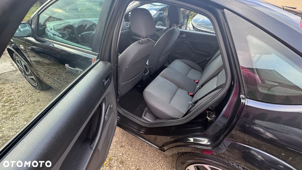 Ford Focus 2.0 TDCi FX Silver / Silver X - 9