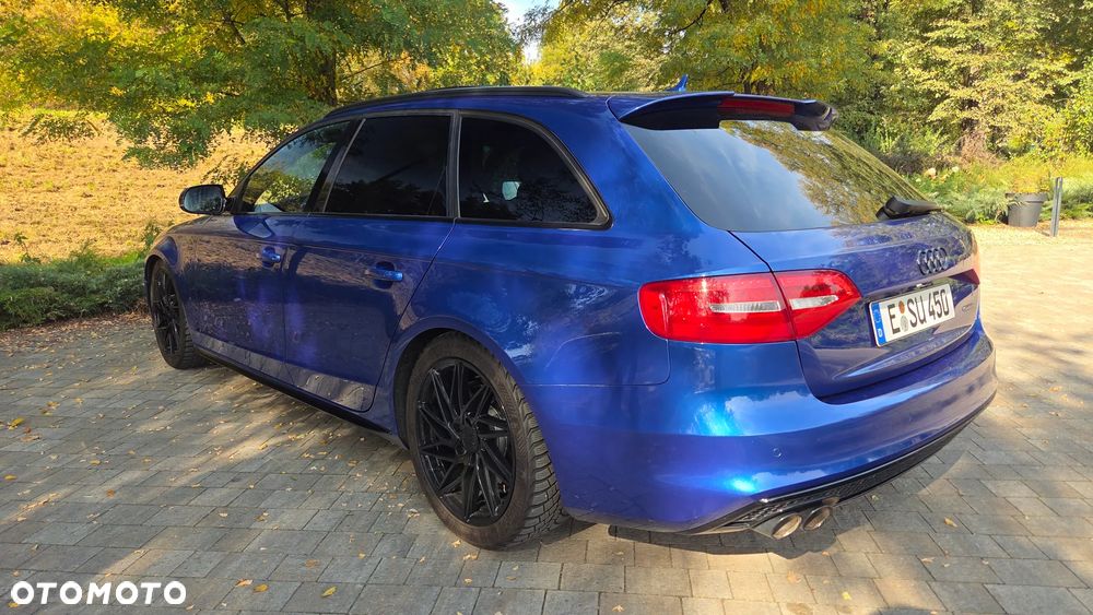 Audi A4 Avant - 4