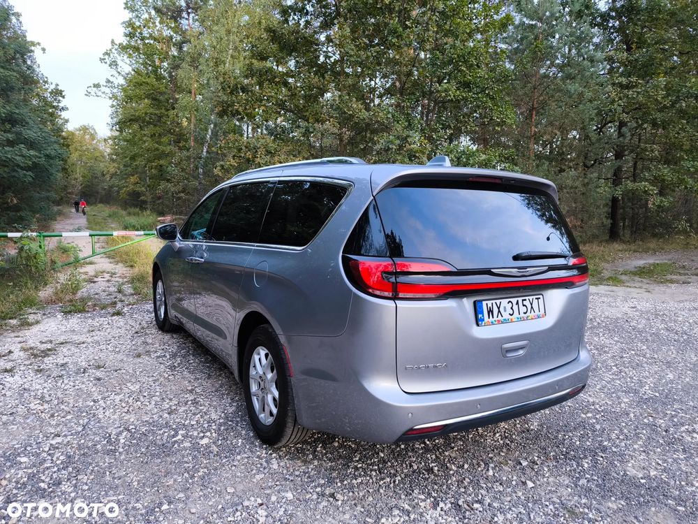 Chrysler Pacifica - 6