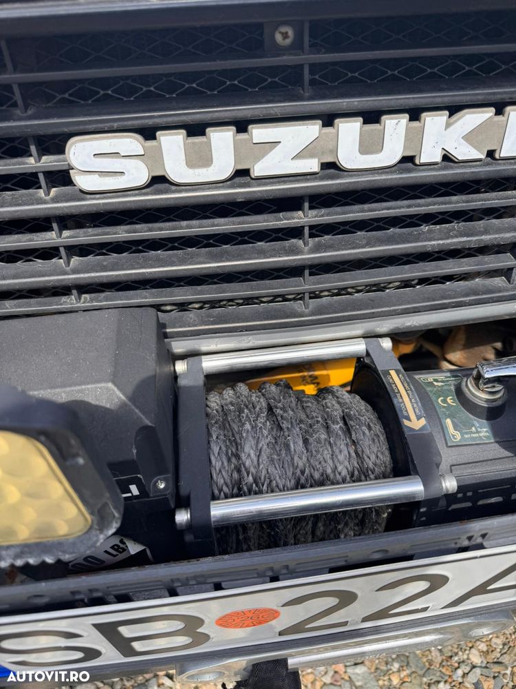 Suzuki Samurai - 8