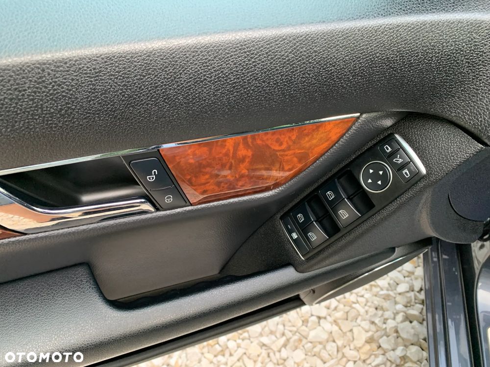 Mercedes-Benz Klasa C 200 Kompressor Elegance - 22