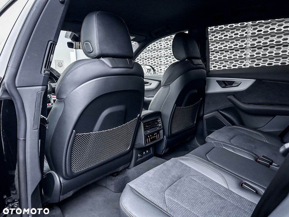 Audi Q8 - 40