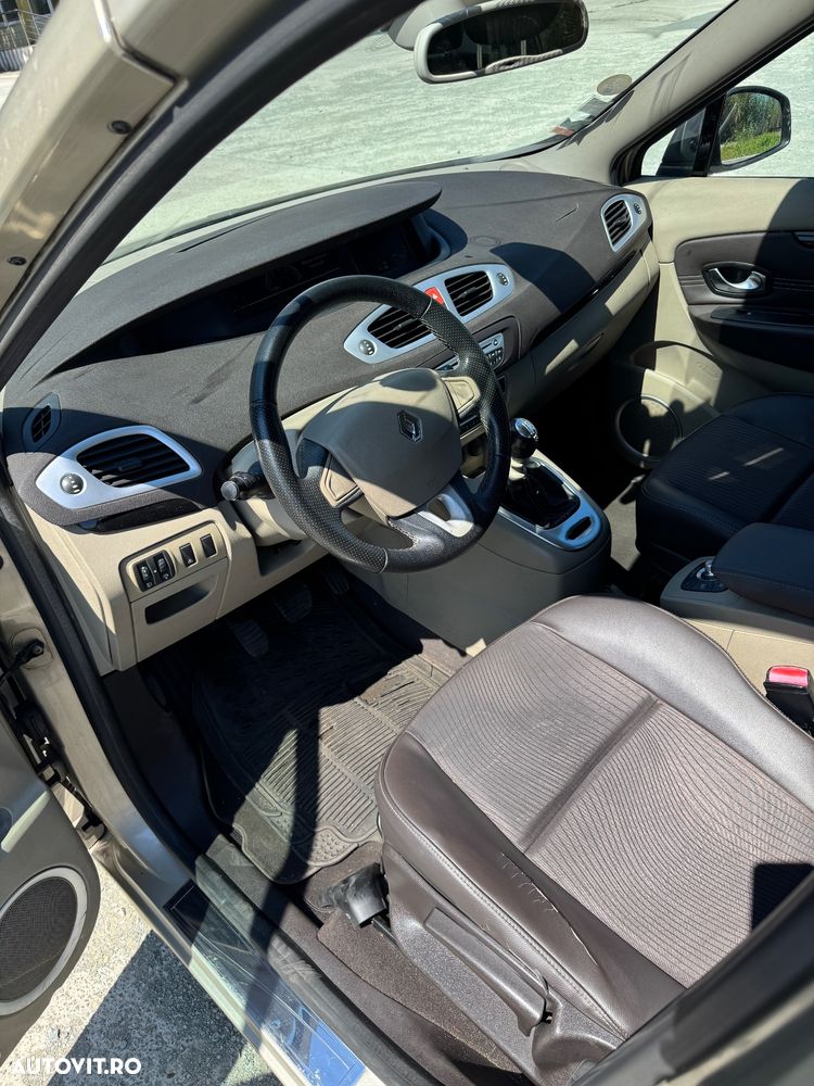 Renault Scenic 1.9dCi Privilege - 9