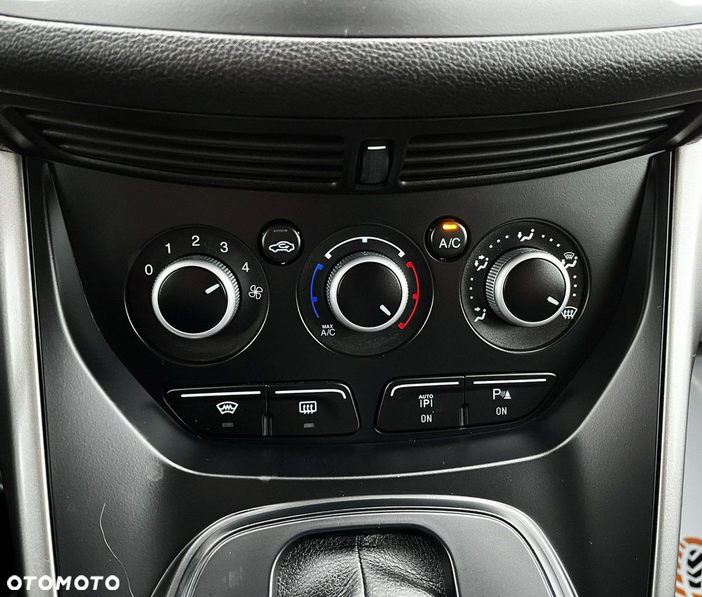 Ford Kuga 2.0 TDCi 4WD Titanium - 22