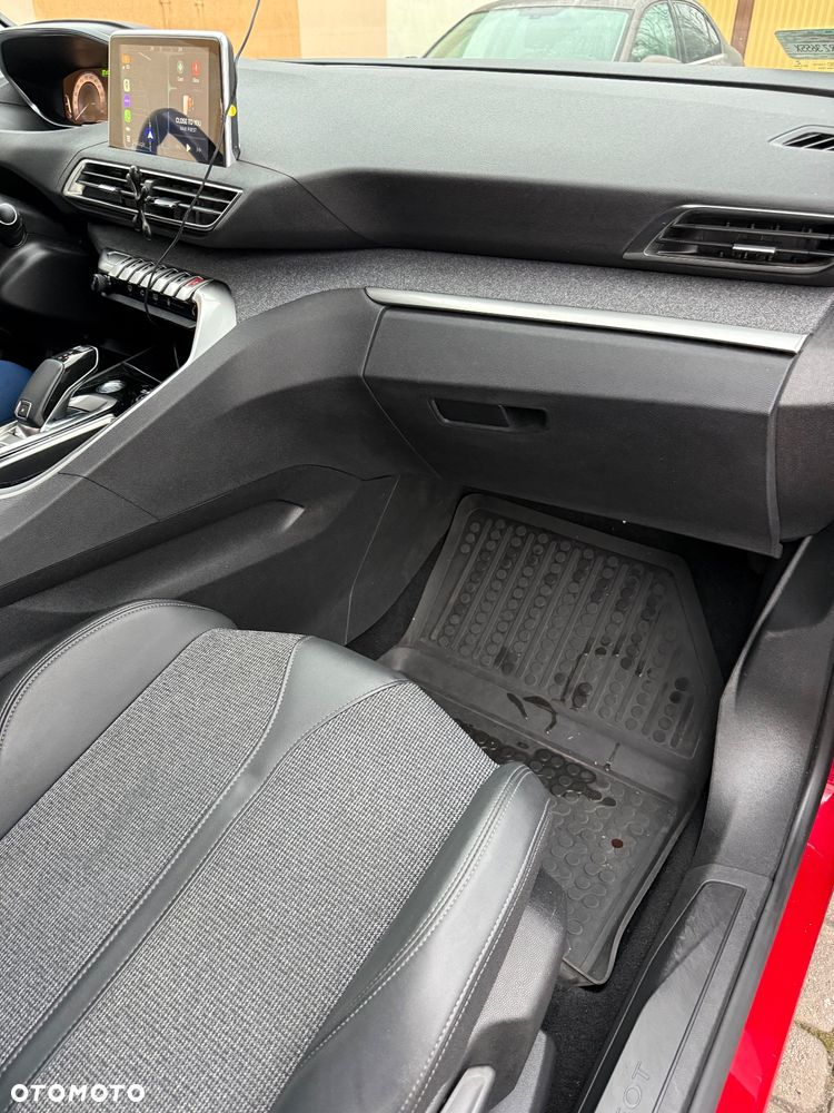 Peugeot 3008 1.2 PureTech Allure Pack S&S EAT8 - 17