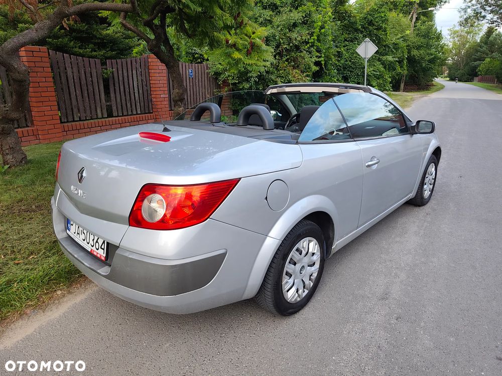 Renault Megane 1.6 16V Dynamique - 3