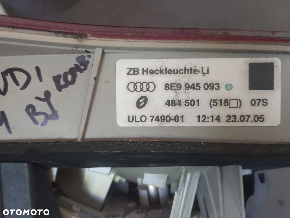 AUDI A4 III B7 04-08 2005 r. KOMBI AVANT lampa lewy tył LT w klapę EU * - 3