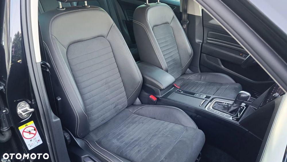 Volkswagen Passat - 23