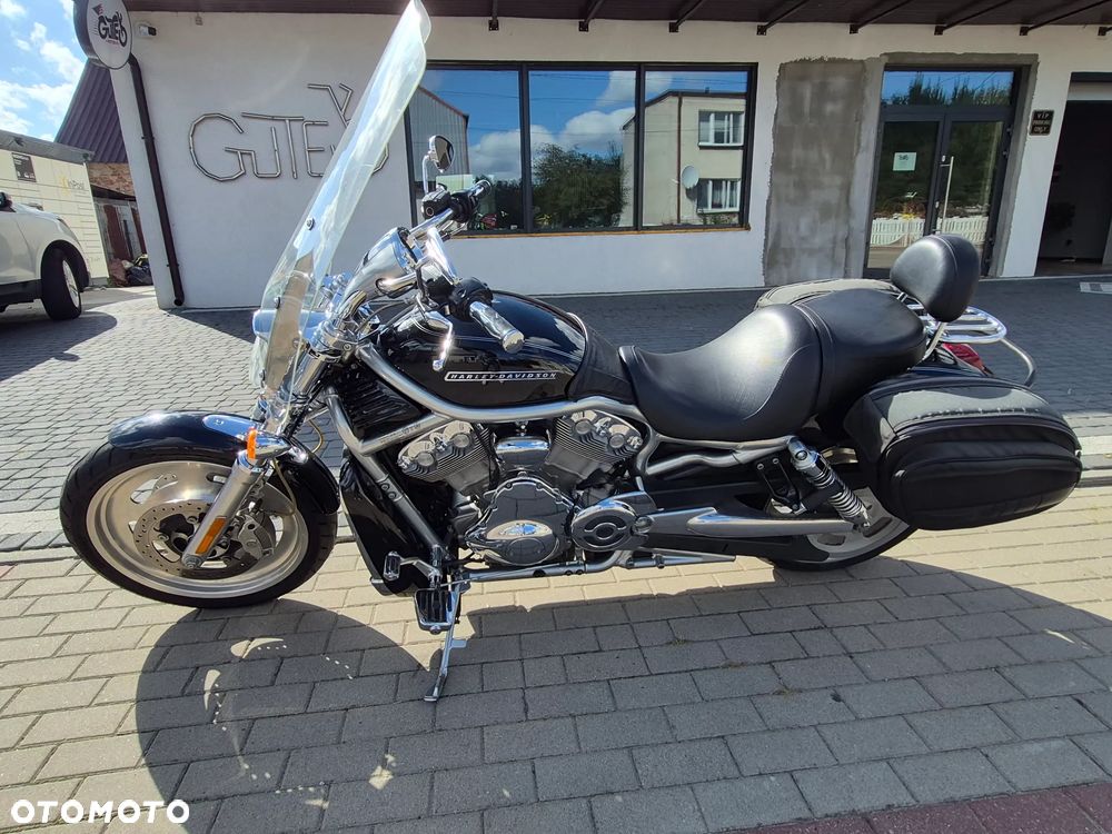 Harley-Davidson V-Rod Street Rod - 2