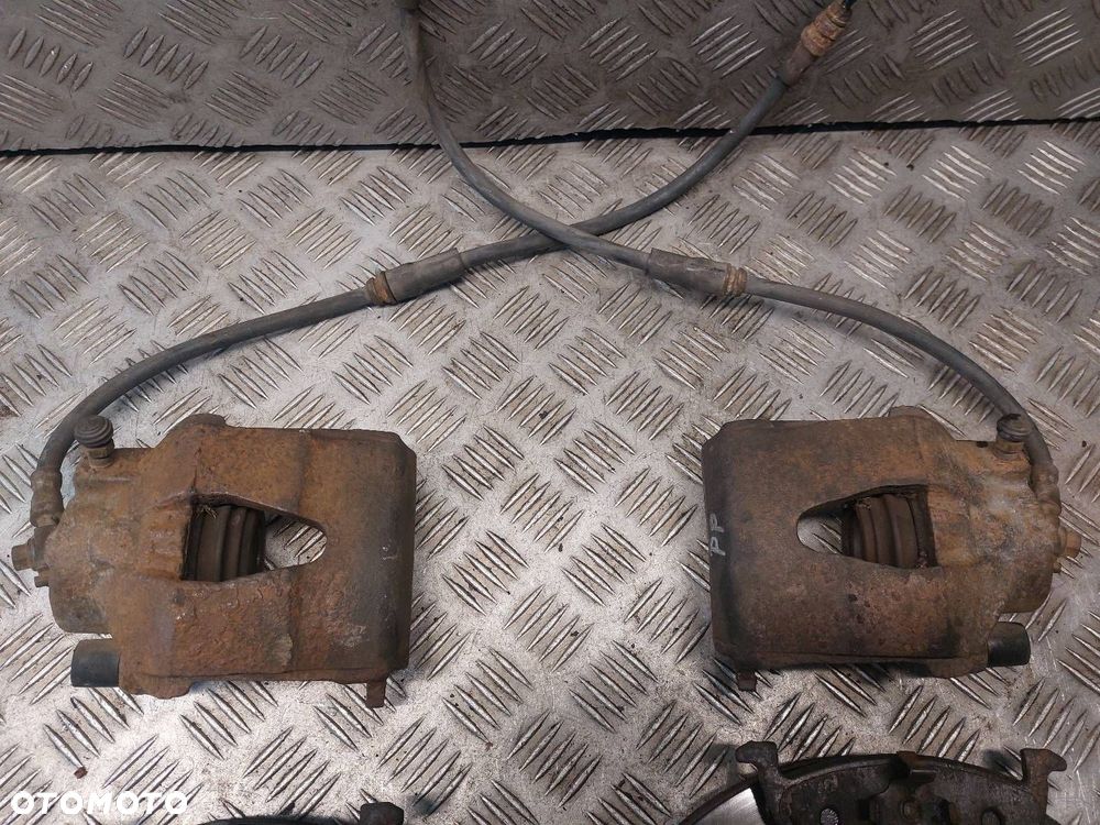TARCZE HAMULCOWE PRZÓD + KLOCKI + ZACISKI SKODA OCTAVIA II LIFT 1.9 TDI - 3