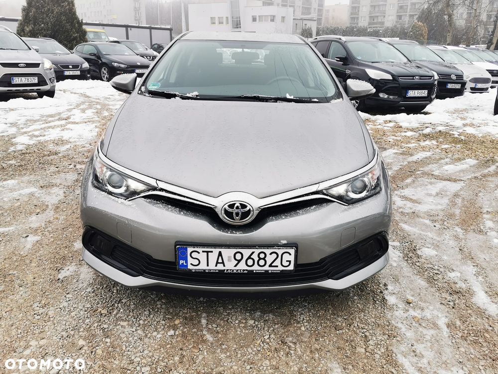 Toyota Auris 1.33 Dual-VVT-i Life - 4