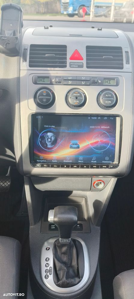 Volkswagen Touran 1.9 TDI DPF DSG Trendline - 17