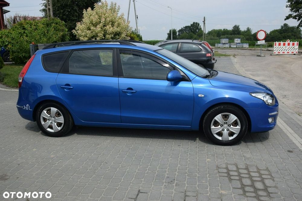 Hyundai i30 1.4 Classic EU5 - 11