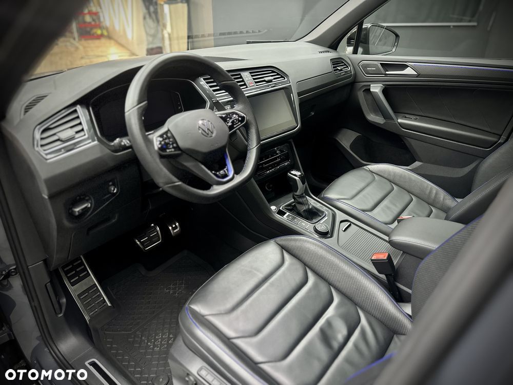 Volkswagen Tiguan - 24