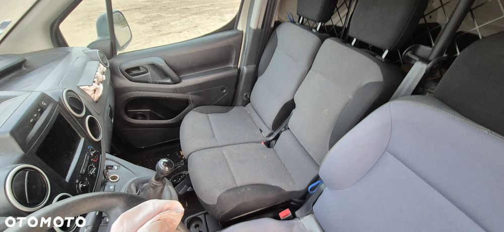 Citroën BERLINGO - 23