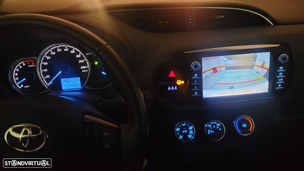 Toyota Yaris 1.0 VVT-i Comfort Plus - 13