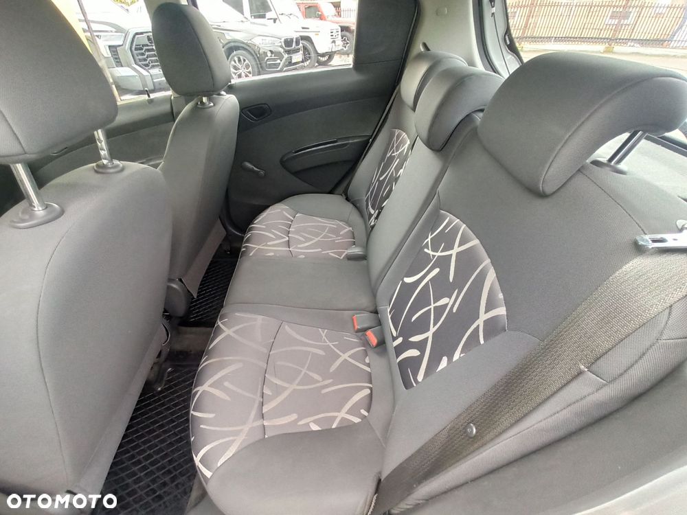 Chevrolet Spark - 8