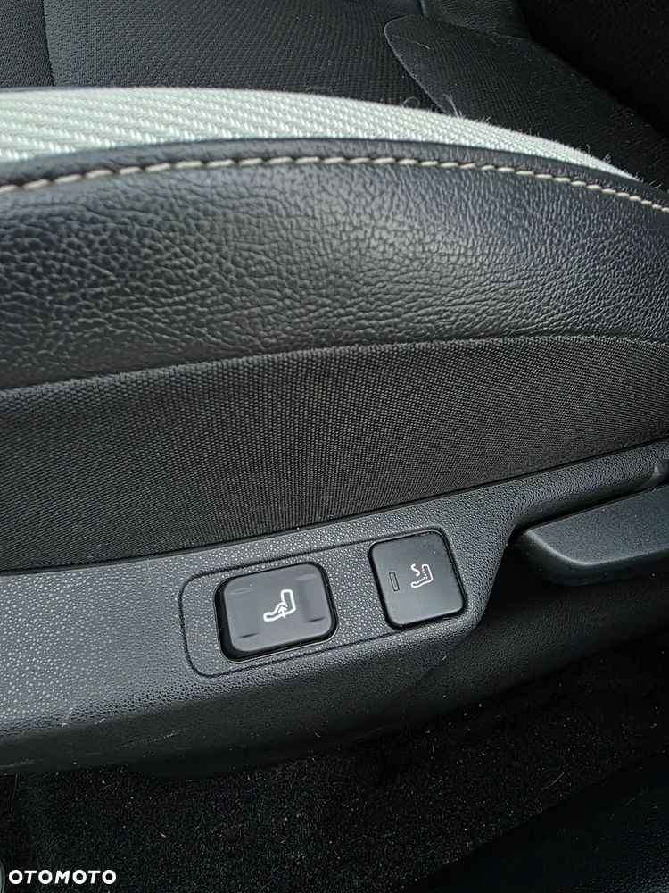 Citroën DS4 BlueHDi 120 S&S EAT6 SoChic - 30