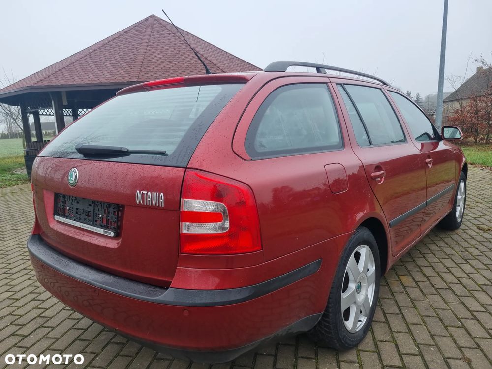 Skoda Octavia 2.0 TDI DPF DSG IMPULS EDITION - 4