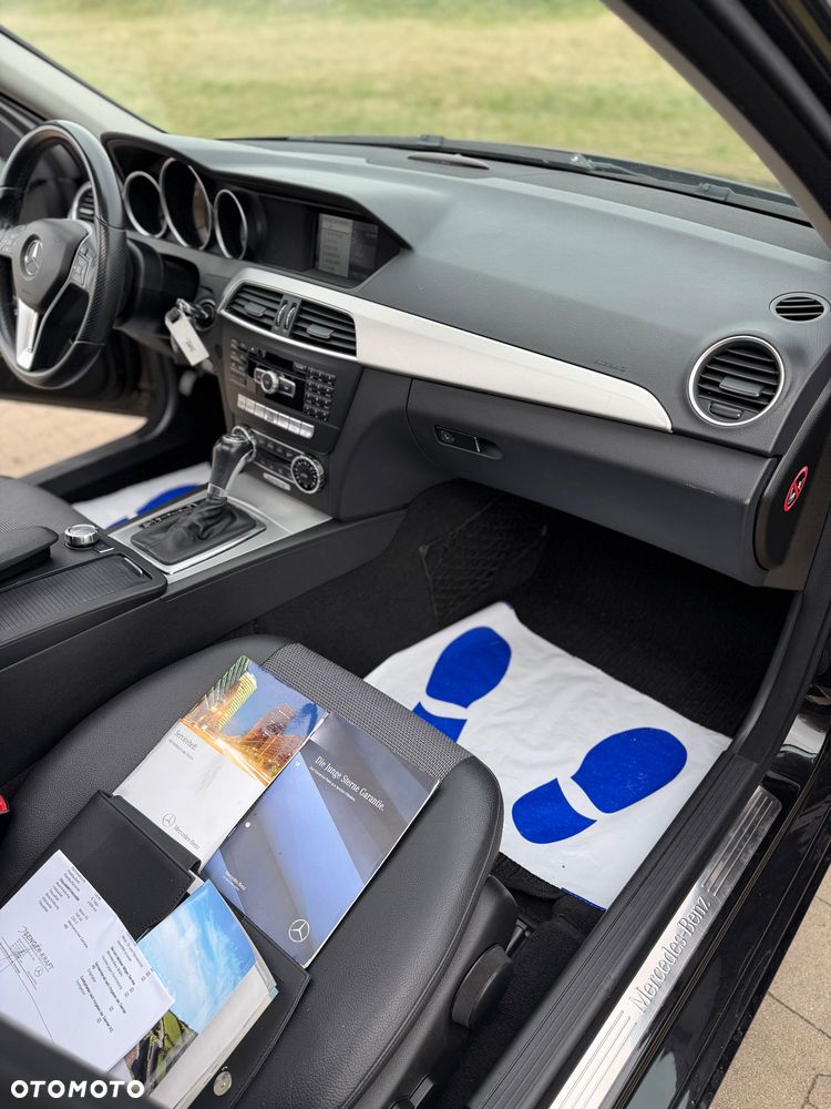 Mercedes-Benz Klasa C 180 (BlueEFFICIENCY) 7G-TRONIC Avantgarde - 21
