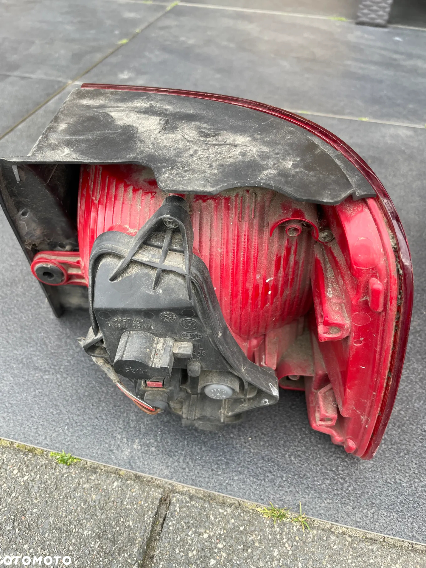 VW TOURAN II 10-15 tył tylna klapa lampa lewa prawa LA7W kompletna kamera - 11