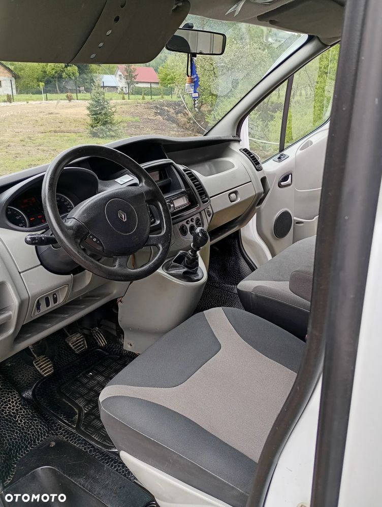 Renault Trafic - 10