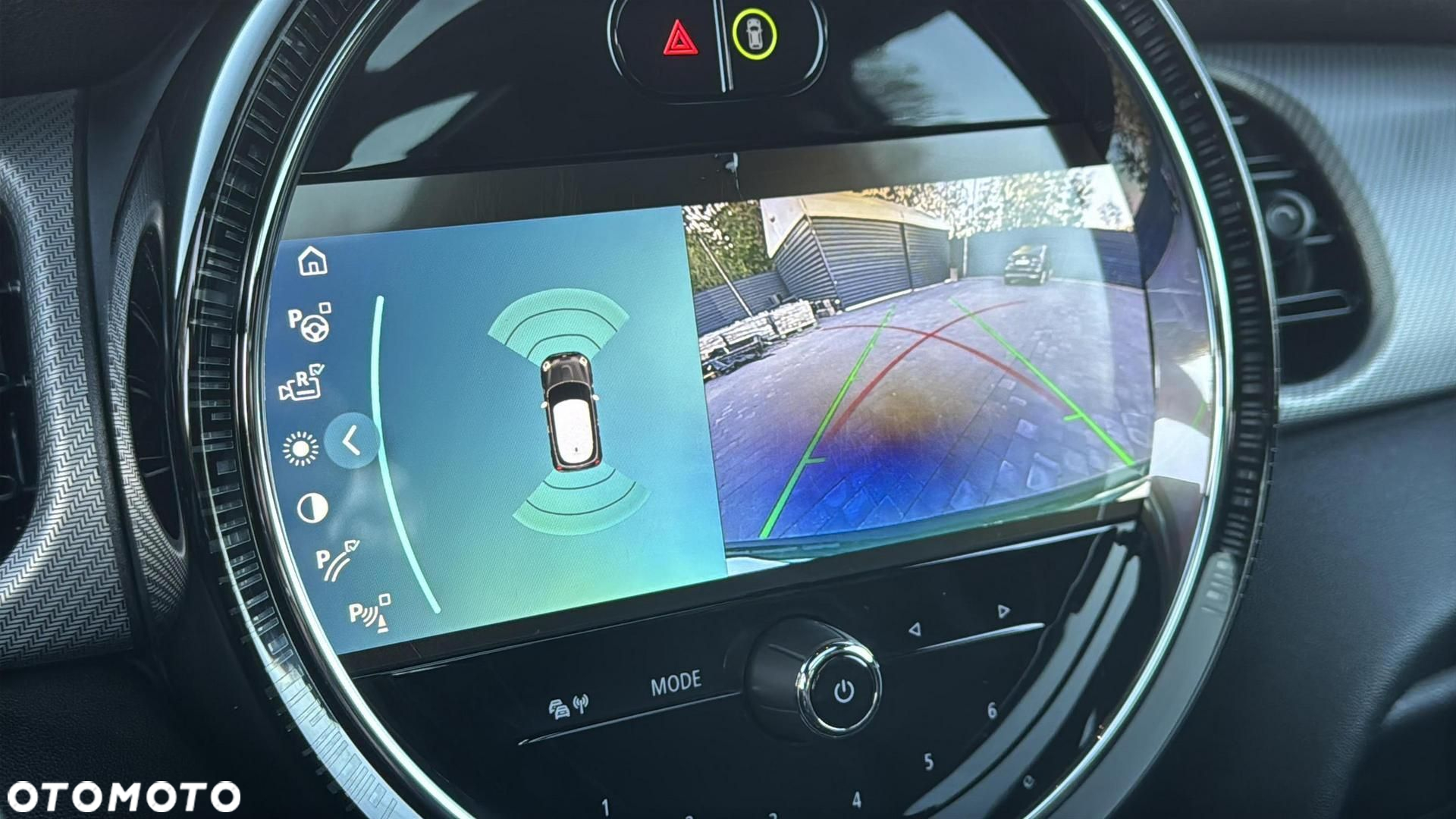 MINI Cooper SE Electric Trim - 25