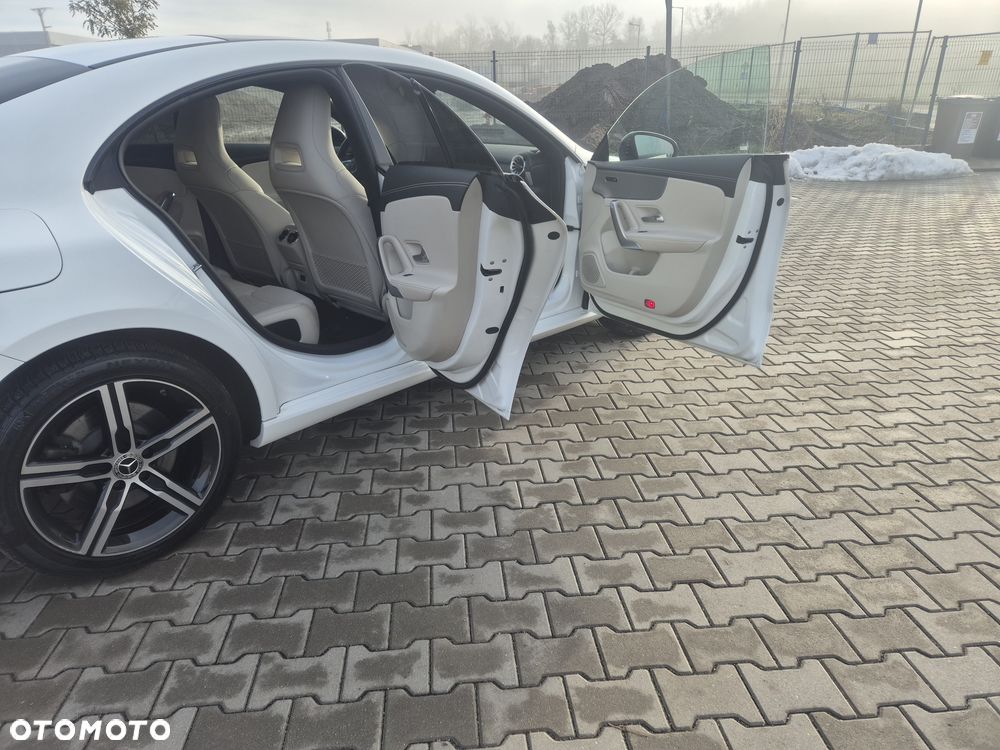Mercedes-Benz CLA - 5