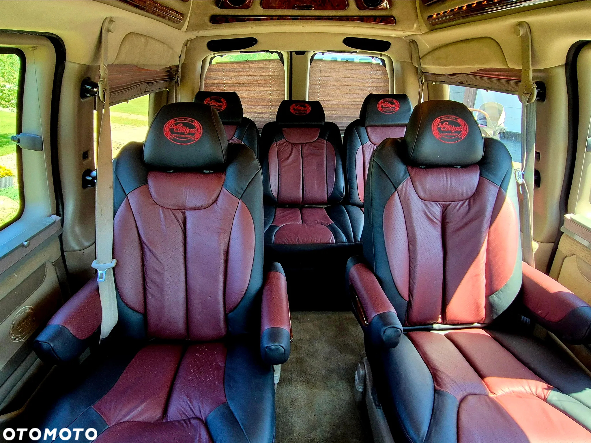 Chevrolet Express - 7