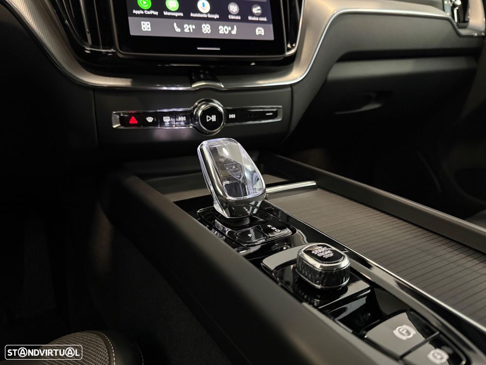 Volvo XC 60 2.0 T6 PHEV Black Edition AWD - 11