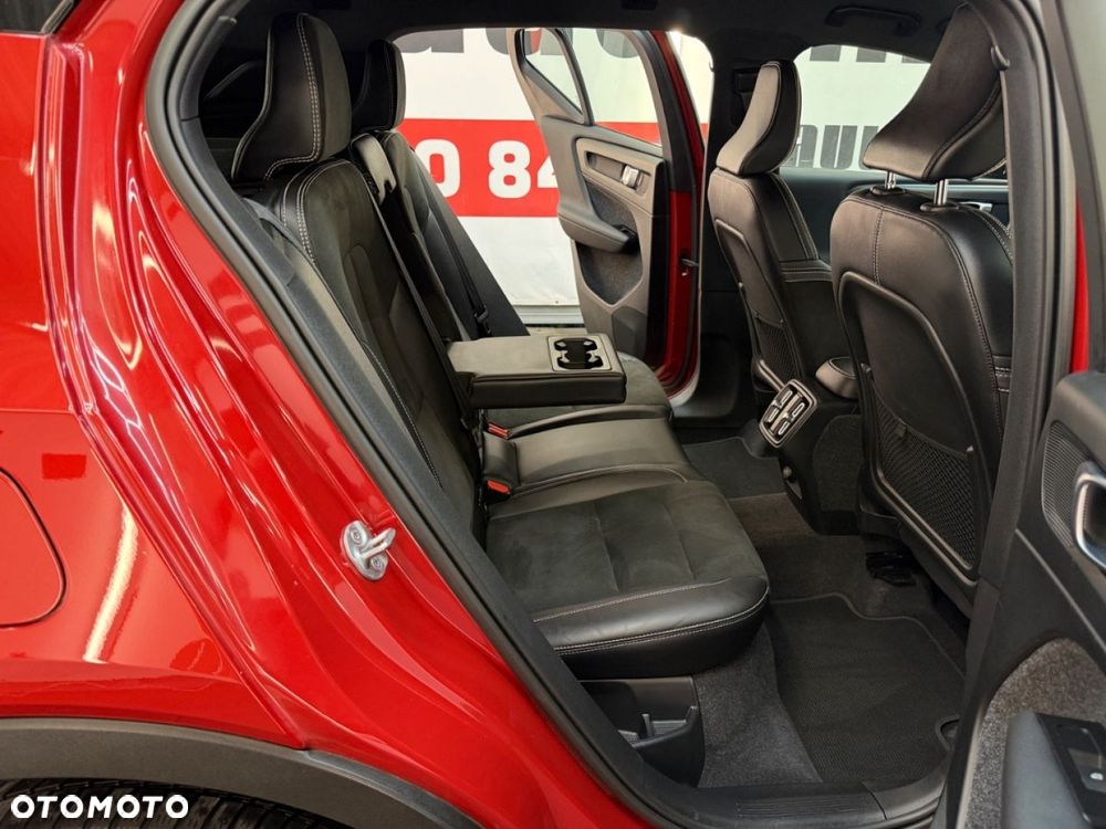 Volvo XC 40 - 39