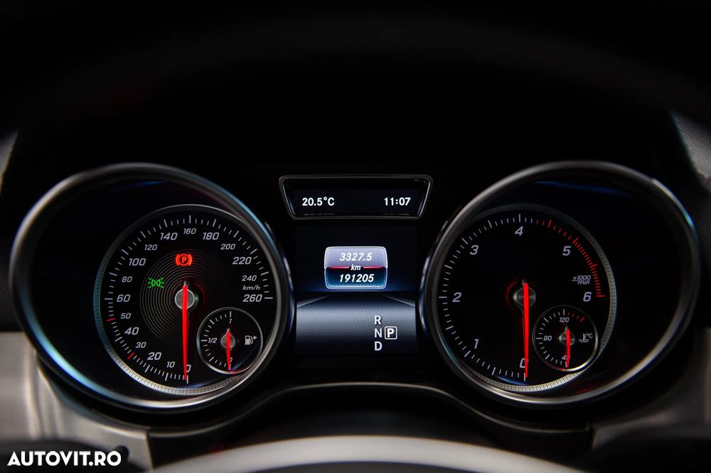 Mercedes-Benz GLS 350 d 4MATIC 9G-TRONIC AMG Line - 19