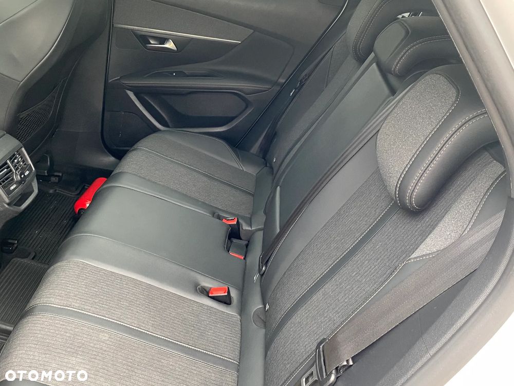 Peugeot 3008 1.5 BlueHDi GT S&S - 25