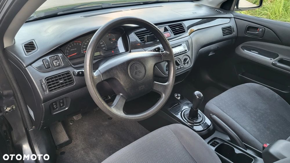 Mitsubishi Lancer 1.6 Sport - 16
