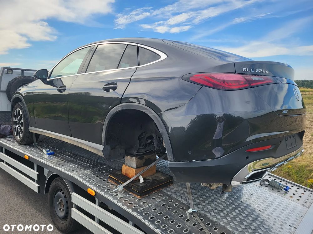 Mercedes-Benz GLC 220 d 4Matic 9G-TRONIC Avantgarde Advanced - 3