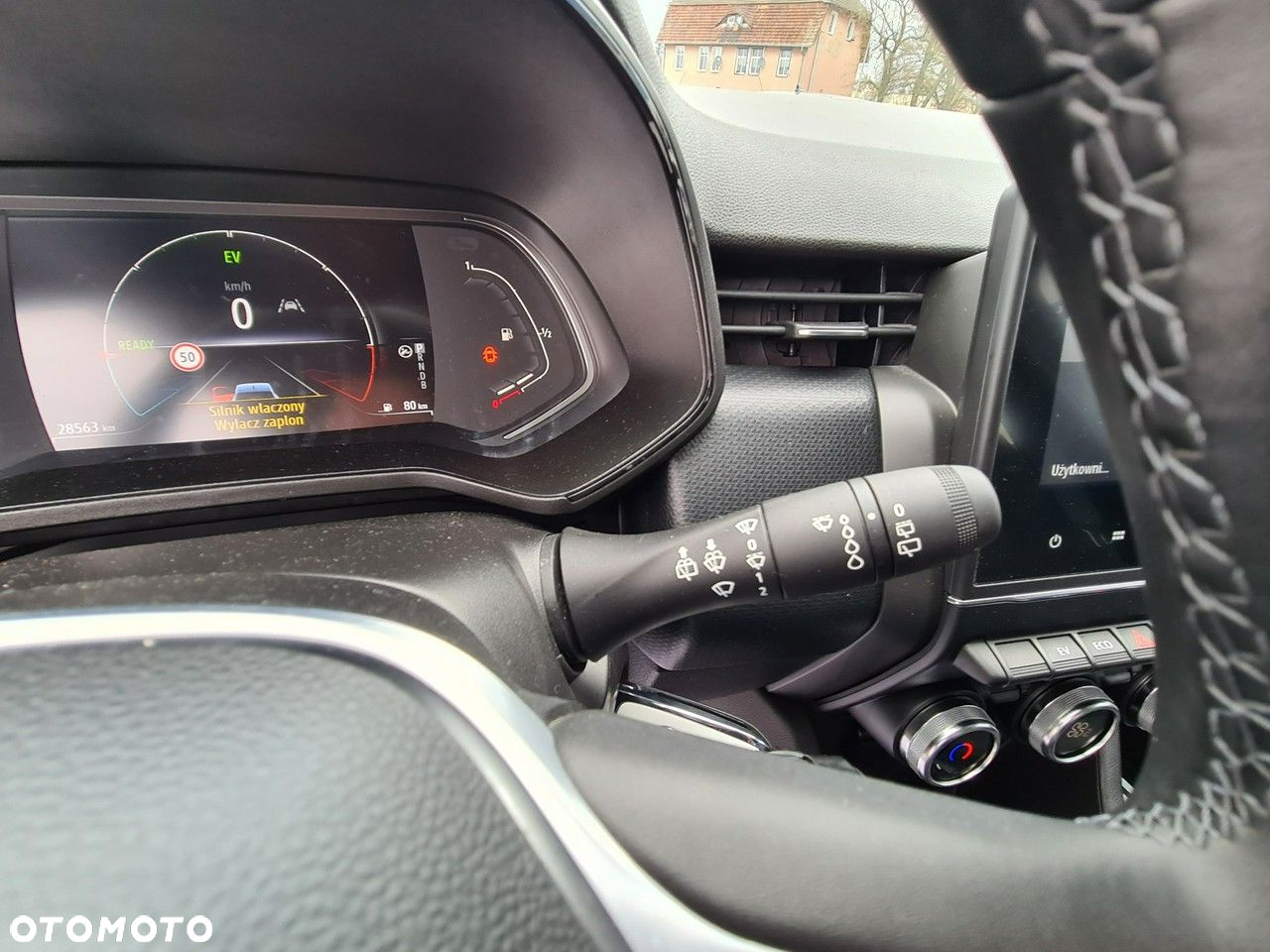 Renault Clio E-TECH Hybrid 140 EXPERIENCE - 25