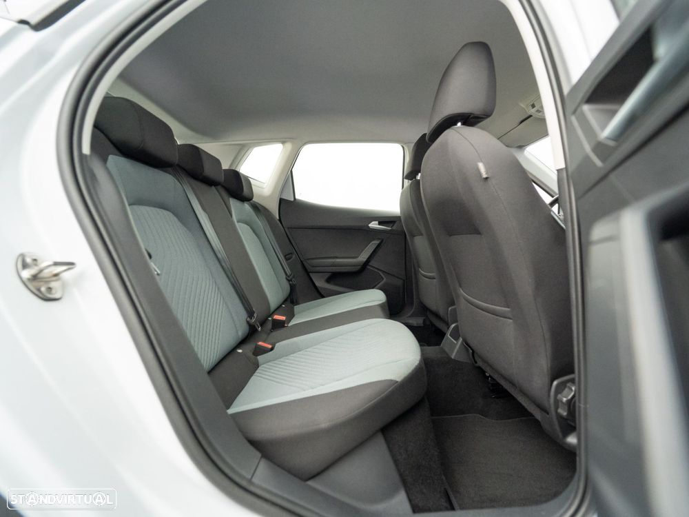 SEAT Arona 1.0 TSI Wave - 36