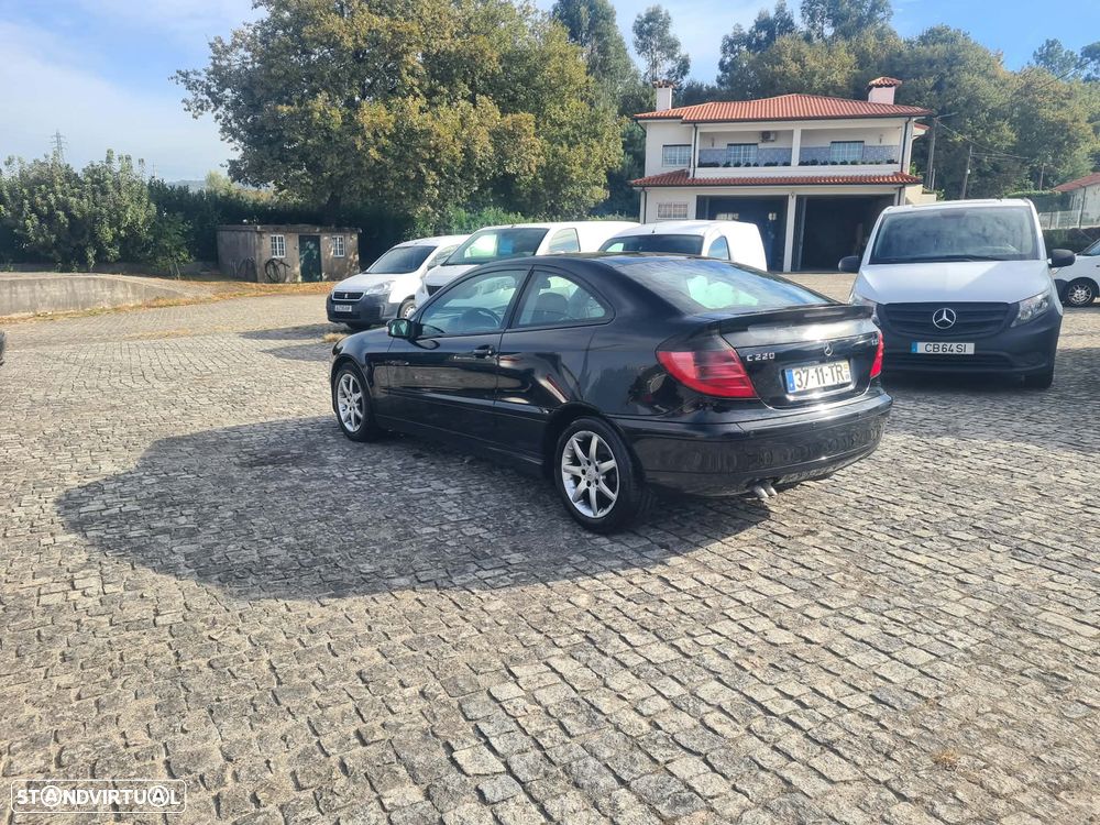 Mercedes-Benz C 200 - 4