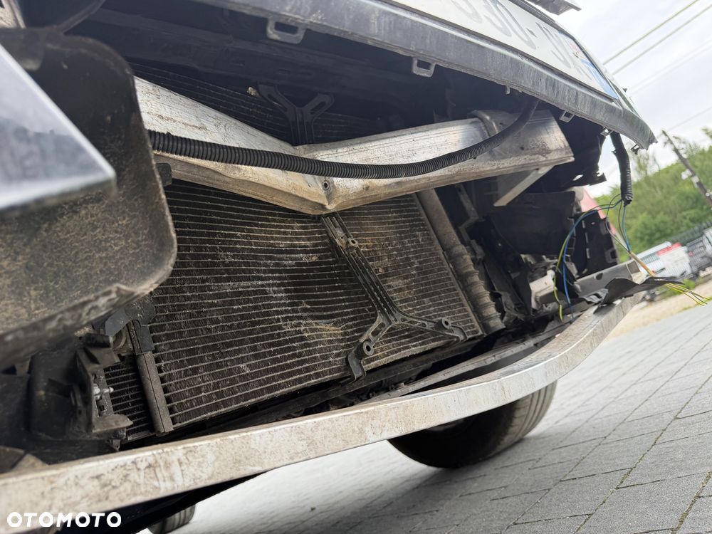 Peugeot 5008 1.6 BlueHDi Style 7os - 11