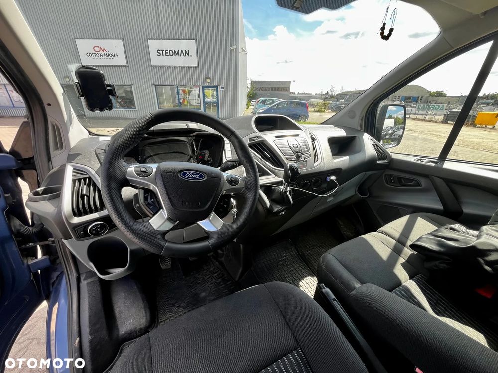 Ford TRANSIT CUSTOM - 9