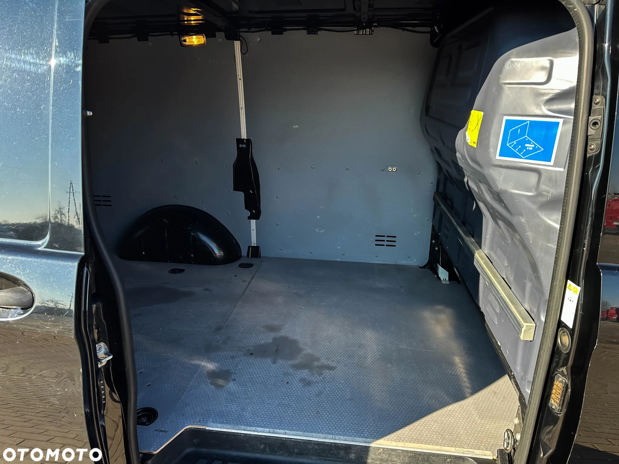 Mercedes-Benz Vito - 22