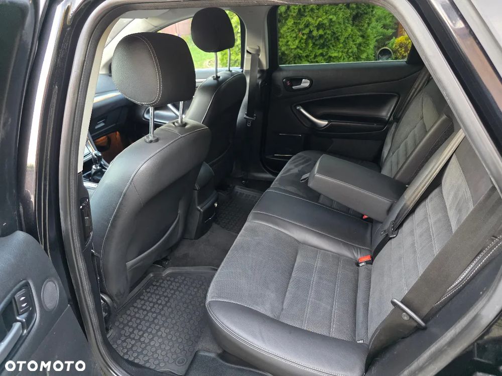 Ford Mondeo 2.2 TDCi Titanium - 9