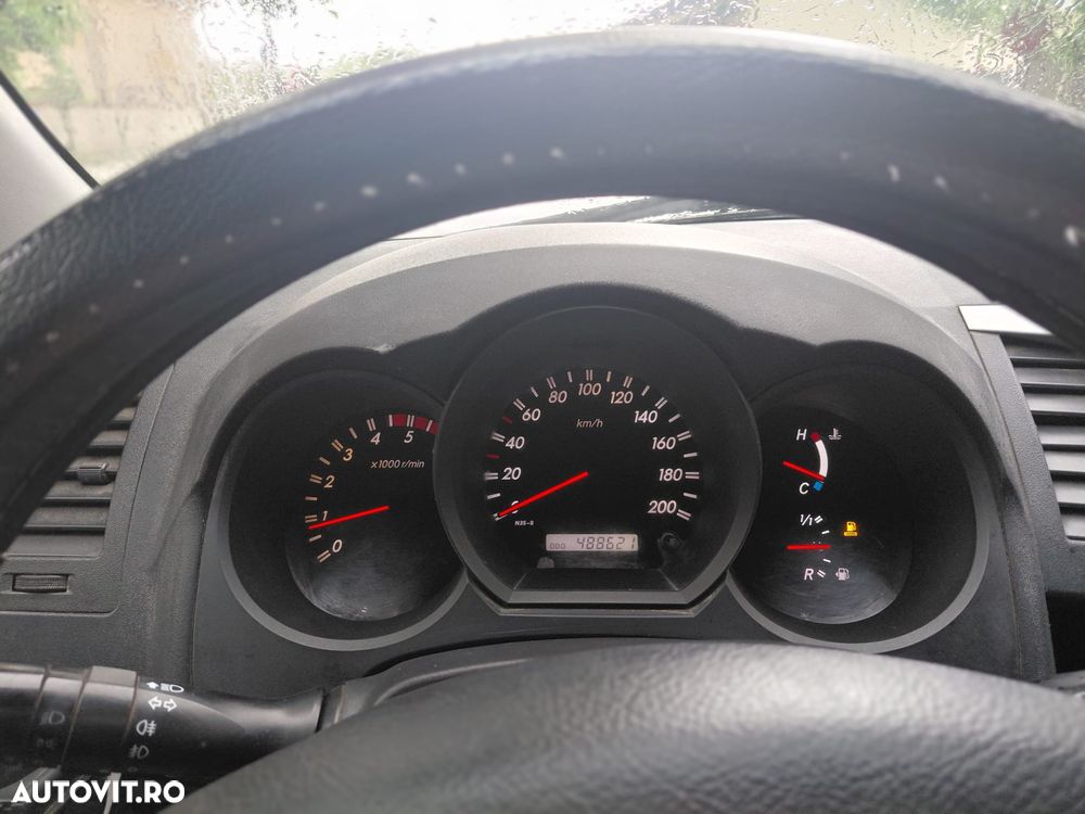 Toyota Hilux - 15