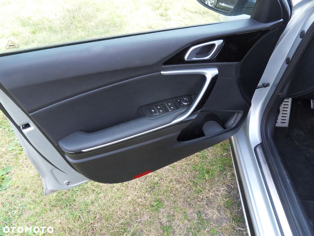 Kia Ceed 1.6 CRDi GT Line - 17